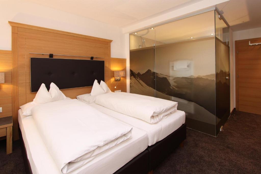Haus Hohenfels Hotell Obergurgl Rum bild