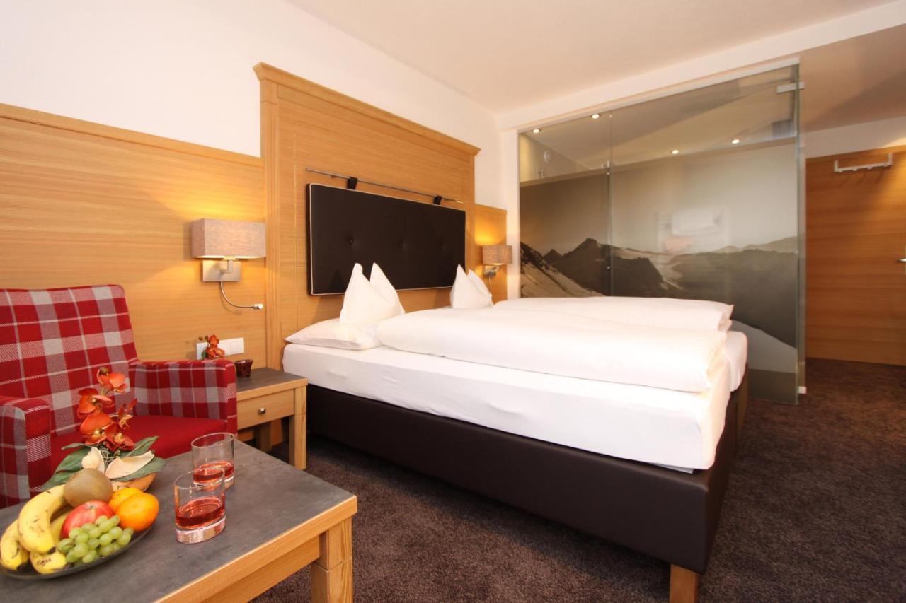 Haus Hohenfels Hotell Obergurgl Rum bild